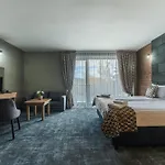 Brentas 4*
